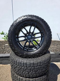 20" NICHE wheels/ 34" Falken Wildpeak Tires