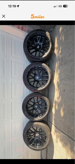 DUB WHEELS 22x9/1/2 CONTIENTAL CROSS CONTACT TIRES 285/45/22 brand new only used 6 months tires 95 percent fresh cost 3600 sac 1500