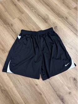 Nike black Dri-Fit shorts Size L #athletic #gym