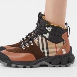 Burberry Multicolor Leather and Suede Tor Hiking Boots Size 9