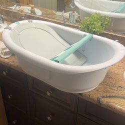 Frida Baby Bath Tub