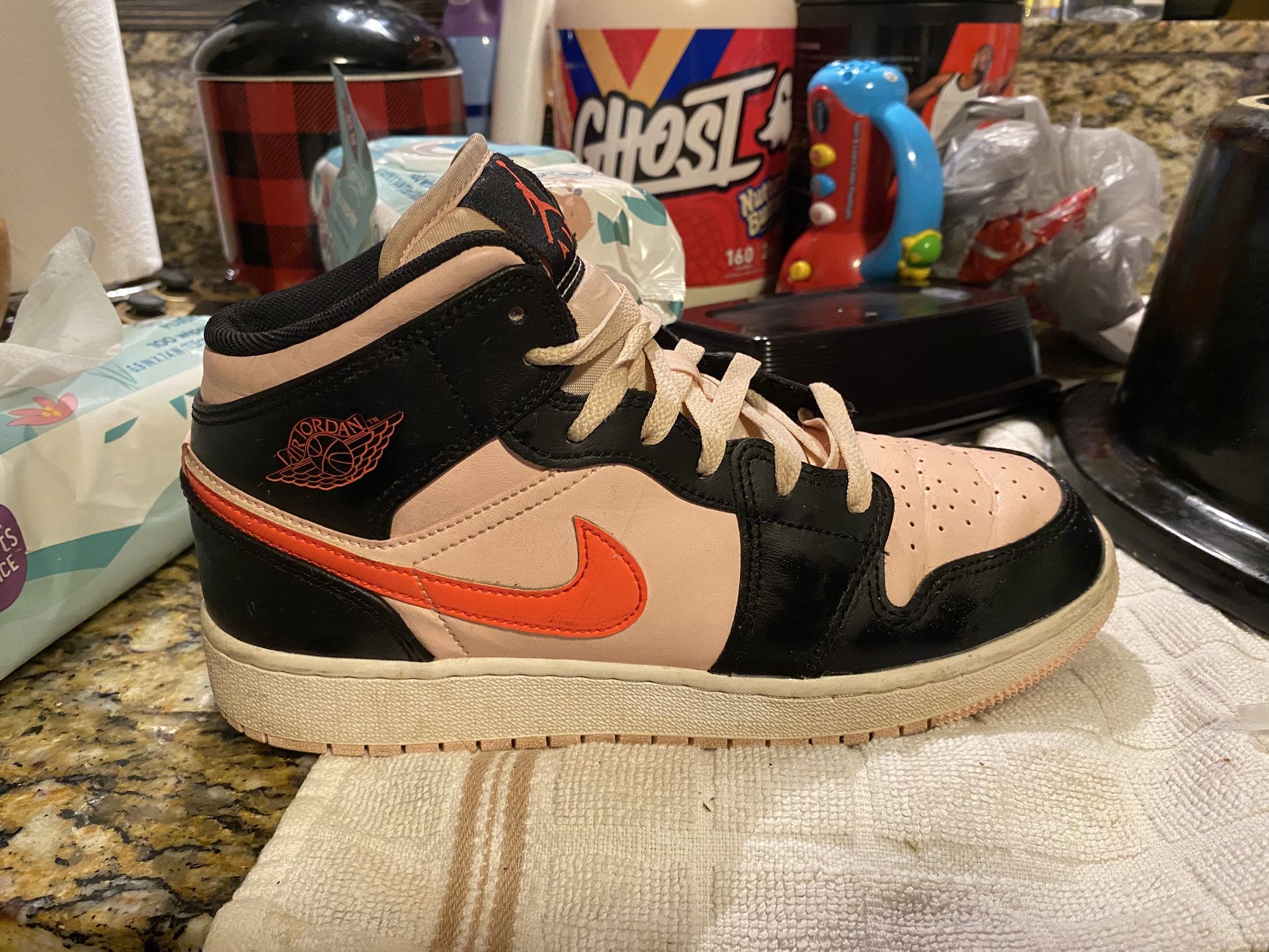 Air Jordan 1 Mid