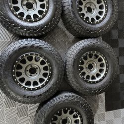 Set Of 5 Wheels Method 305 Rims WildPeak 33” All Terrain Tires Jeep Wrangler Gladiator 4xe 5x114.3