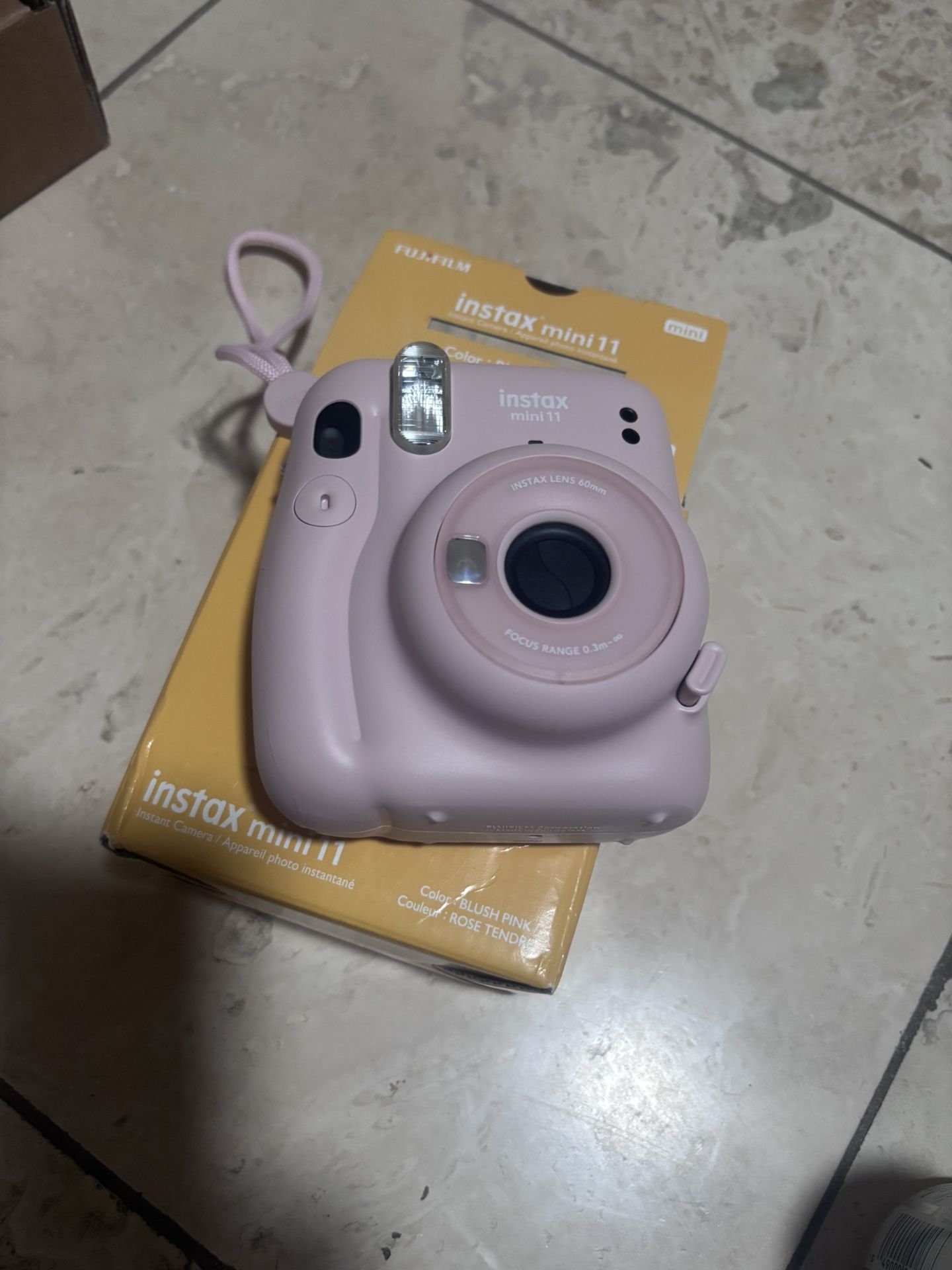 FujiFilm Mini 11 Camera