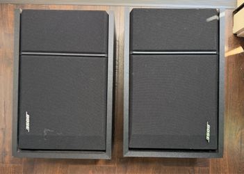 Bose speakears (excellent deal))