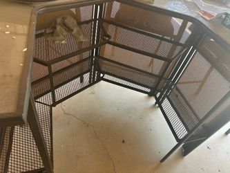 Bar and 4 bar chairs