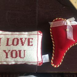 Valentines Vintage Pair Of Pillows