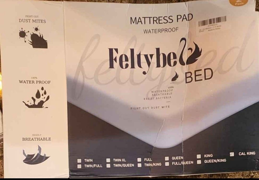 California King 2pk Waterproof Mattress Pad by FELTYBE
New/open box