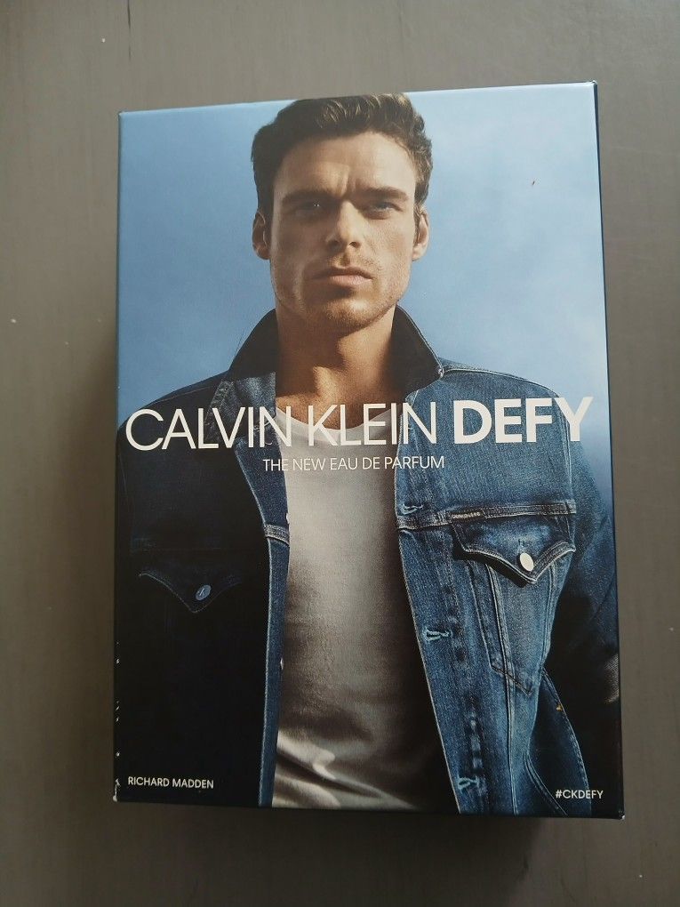 DEFY Calvin Klein Eau De Parfum