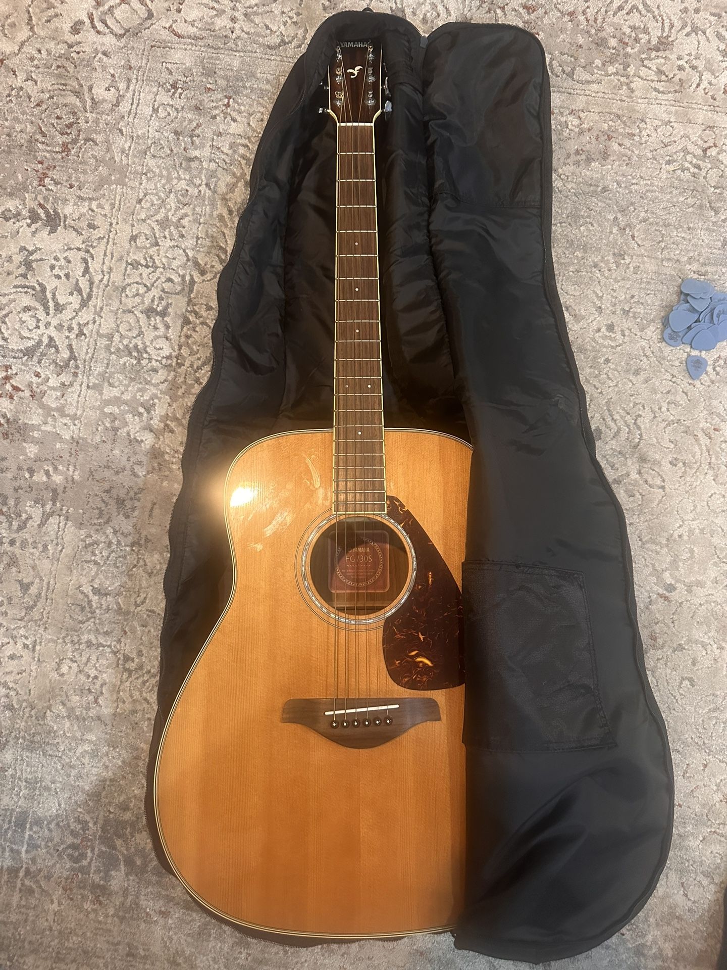 Yamaha FG730S Beginner Guitar