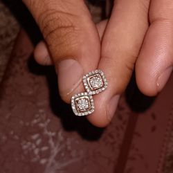 10k Gold Earrings 
