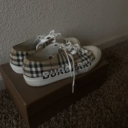 Burberry Shoes 
