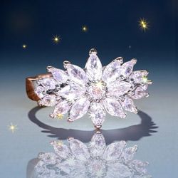 Beautiful White Zirconia Floral Ring