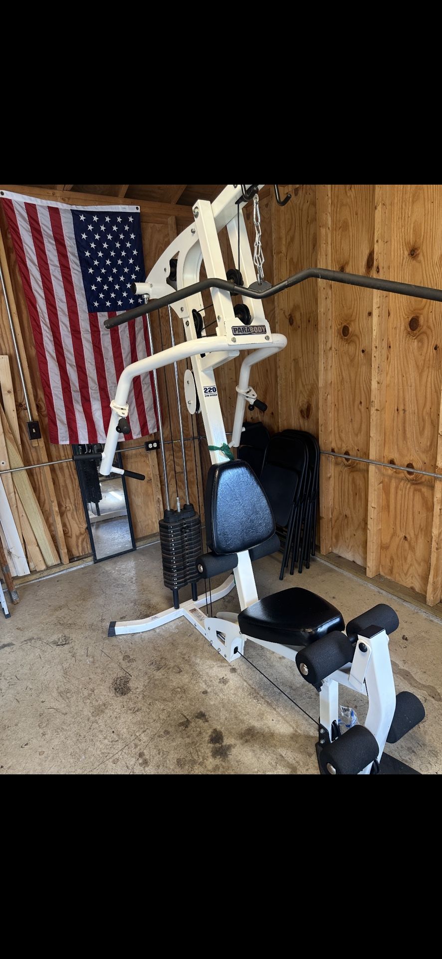 Lat Machine, Sit Down Trap Machine For Triceps And Chest And Trap Bar