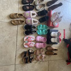Zapatos y Tenis para niñas medidas 7 y 8