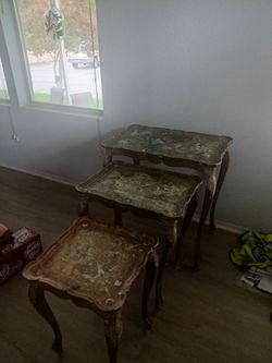Vintage Nesting Tables Set of 3