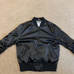 MENS BOMBER JACKET SIZE LARGE