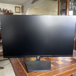 Dell 27” Monitor 1920x1080