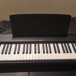Yamaha piano p - 145