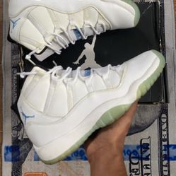 Jordan 11 Legend blue