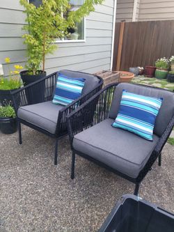 Outdoor pillows