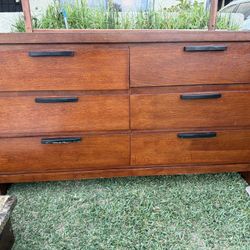 Dresser, 2 Night Stands, Mirror And California King Bed