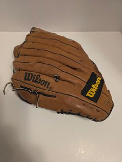Wilson Professional Team Series 14" Leather Glove CHA 14C Pre-Oiled