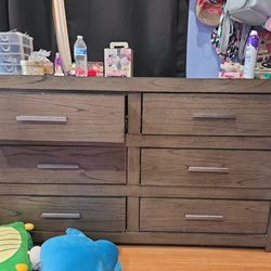 Dresser, End Table Set