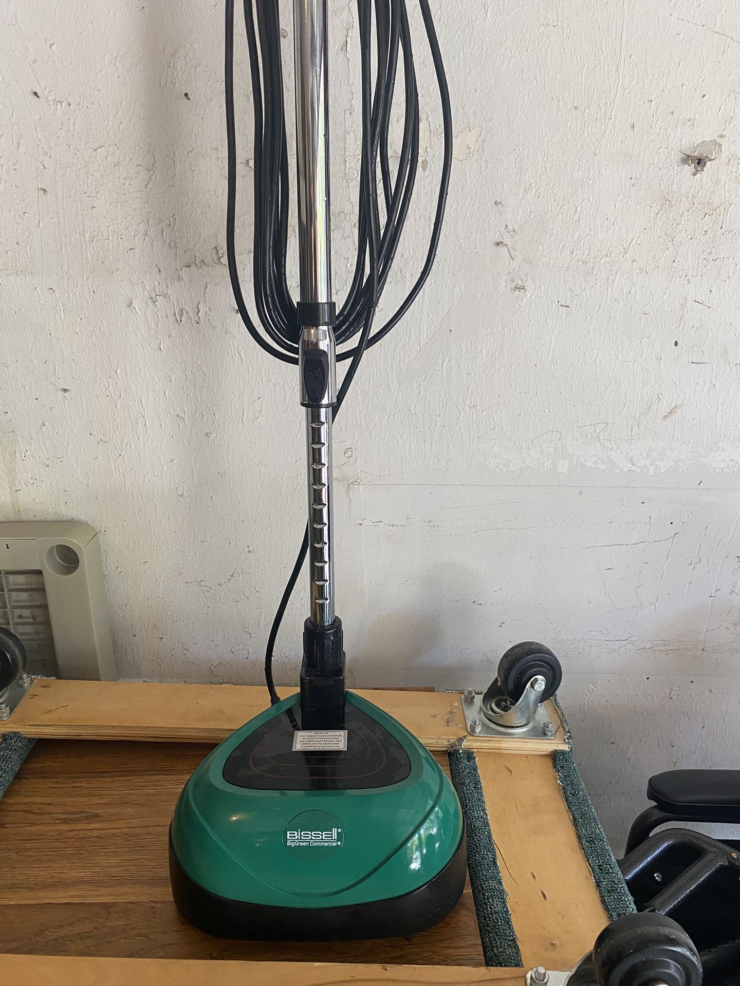 Bissell floor Scrubber