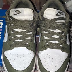 Women's Nike Dumks Medium Olive 