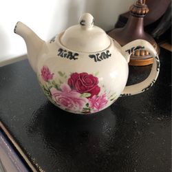 Porcelain Floral Teapot 
