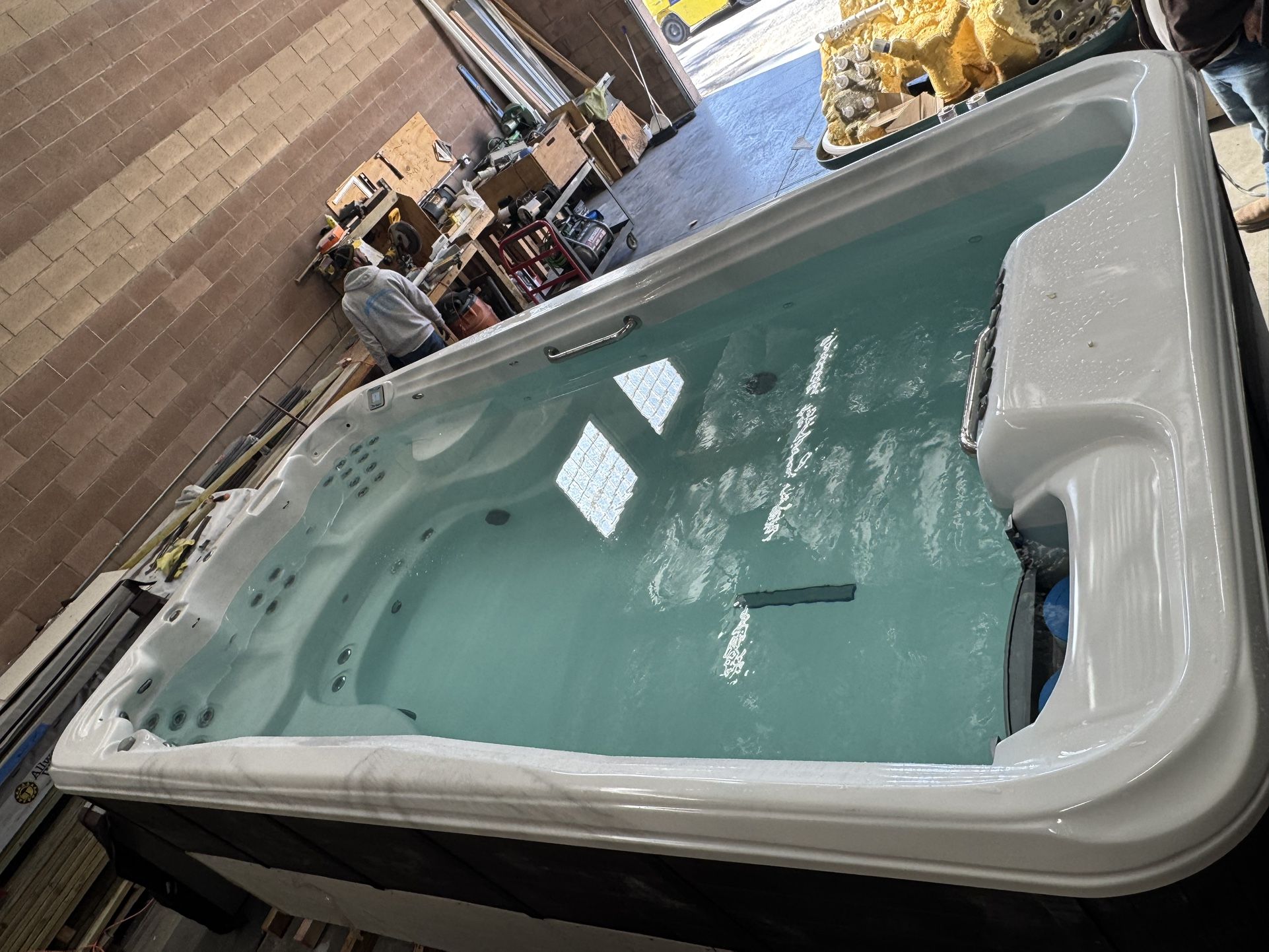 Semi-Inground Swims Hot tub