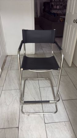 countertop chair!