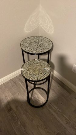 Two-Tier Mosaic Top Stand