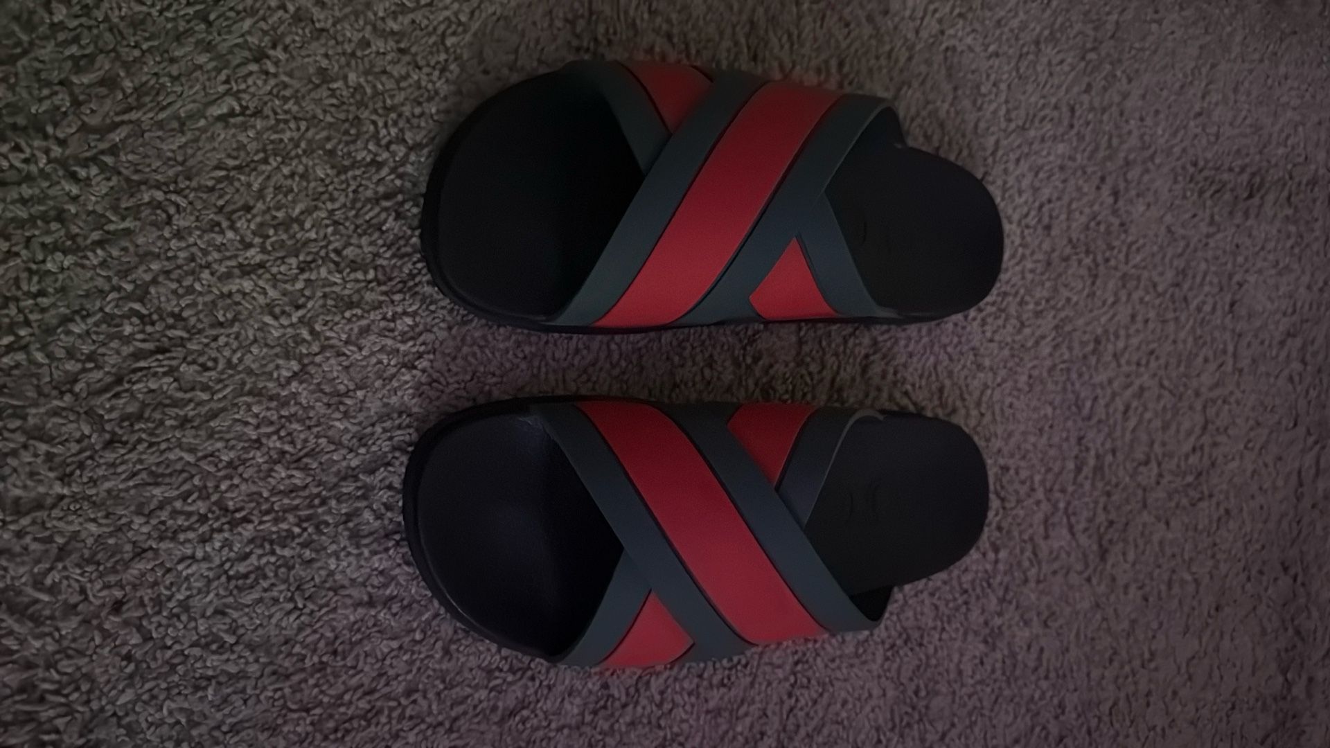 Men Size 10 Gucci Slides