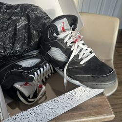 Air Jordan Retro 5 “reimagined” 2025 / Black/ Size 9