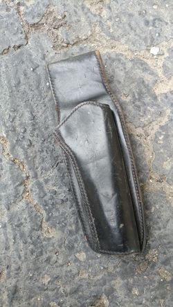 Leather gun holster