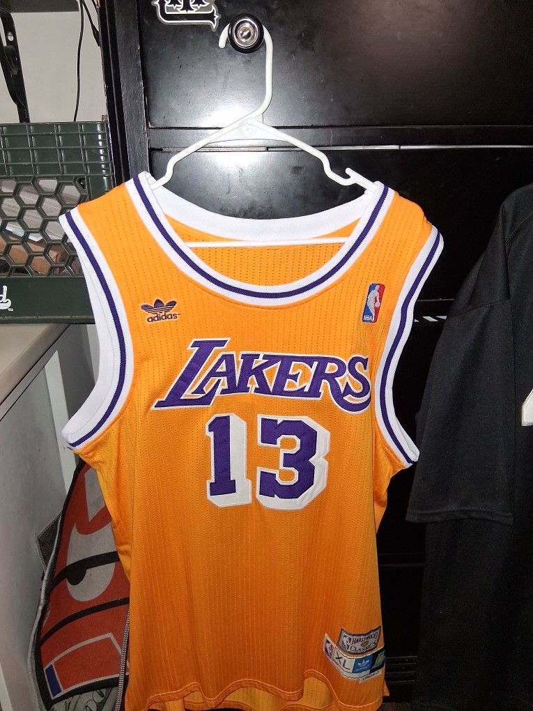 Lakers Jersey Wilt Chamberlain 
