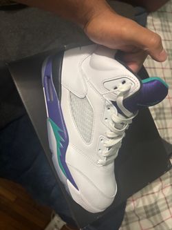 Jordan 5 grape sz 9 newest release