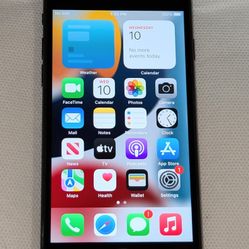 Excellent CONDITION APPLE  iPhone 7 UNLOCKED -NEW BATTERY- 