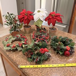 11” Artificial Poinsettia Plants In Terracotta Pots Mini Wreaths & Candle Base Christmas Decor West Las Vegas See My Listings Summerlin
