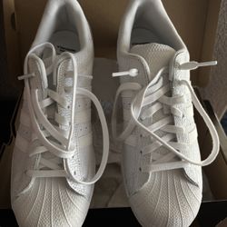 Men Adidas Tennis Shoes