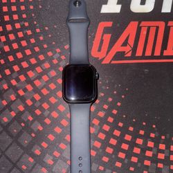 45mm Series 7 Apple Watch 
