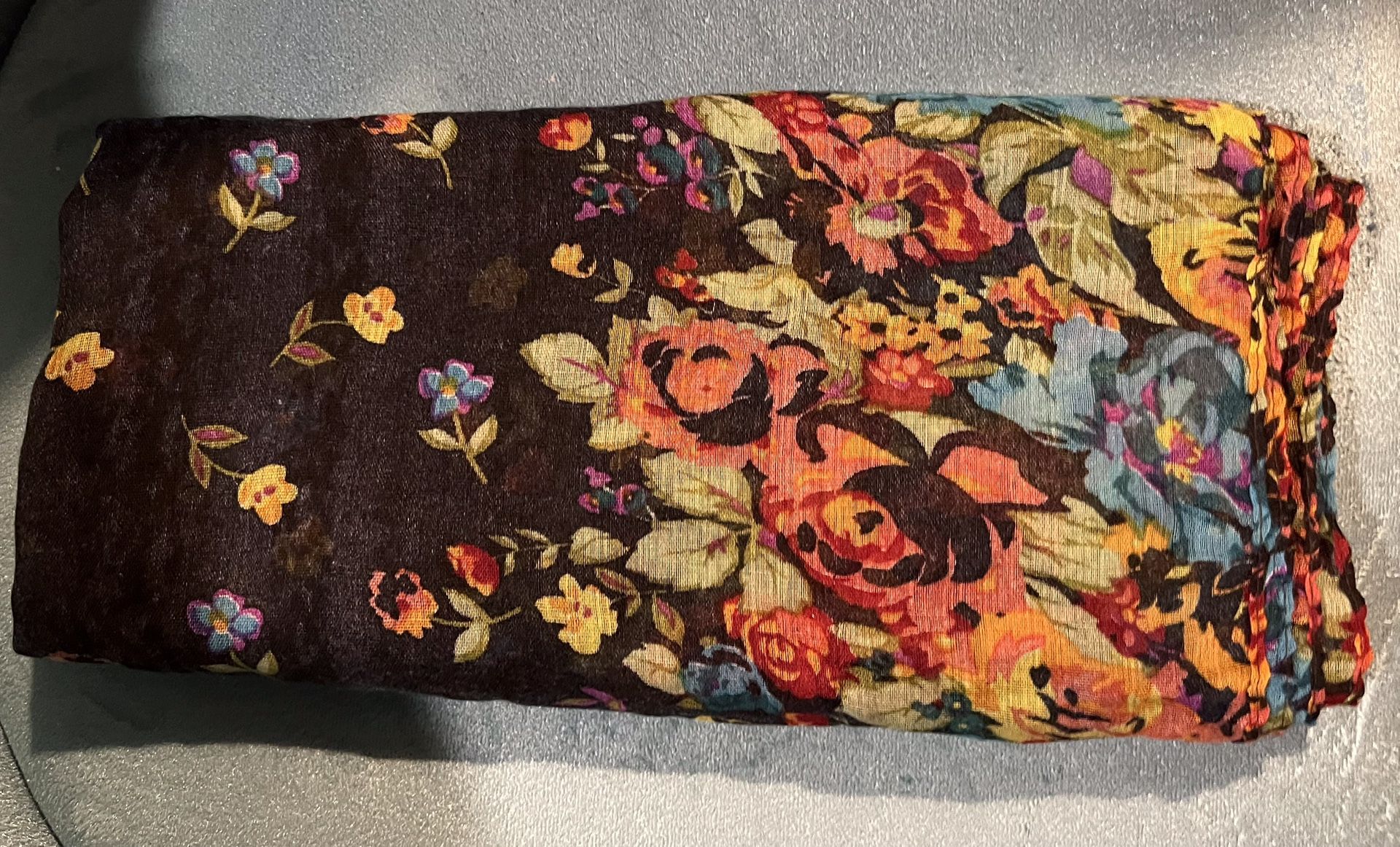 Floral scarf 3 x 6 brand new item