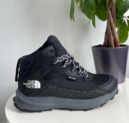 Women Size 6.5 The North Face Black Hiking Trail Boots Fastpack Boy Size 5Y