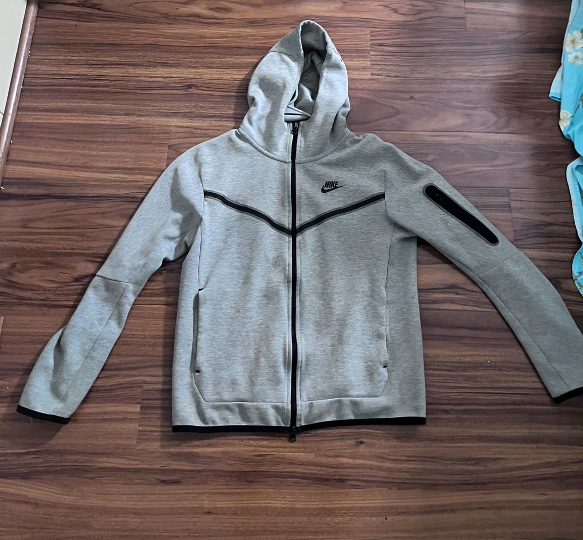 Grey Nike Tech