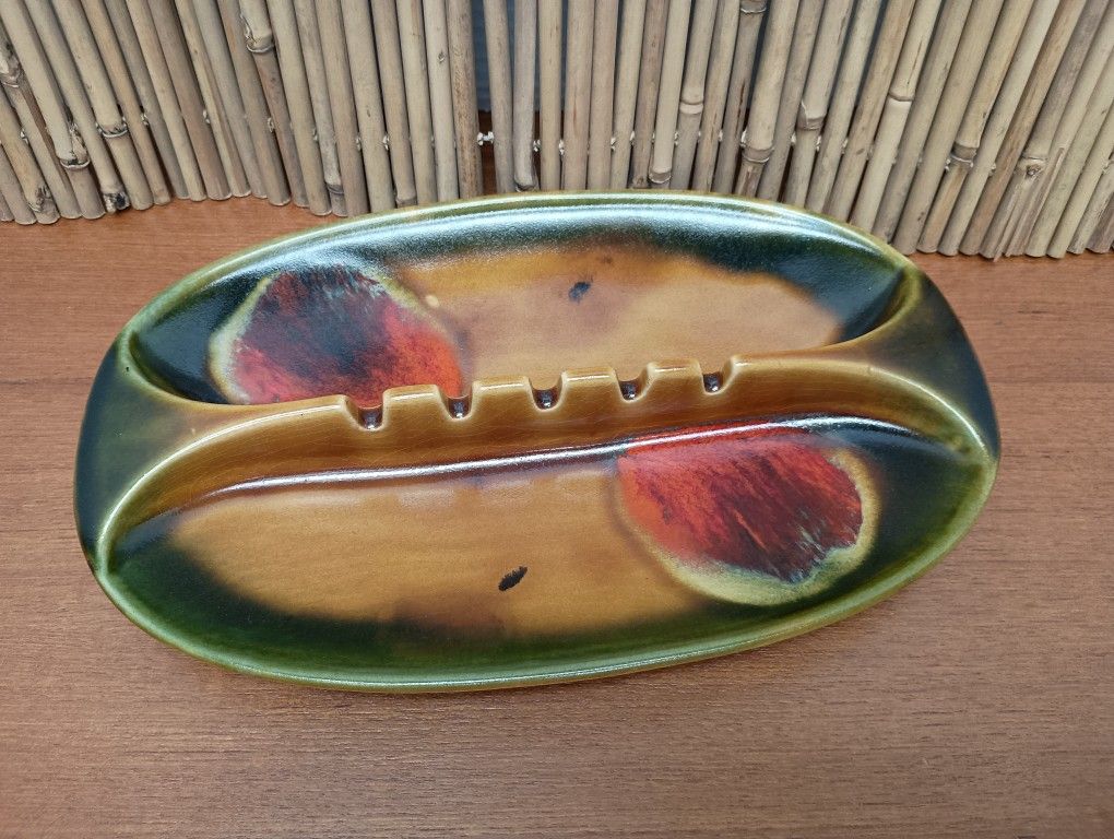 Mid Century Modern 'Lou Hoenig' 327 California, USA Ceramic Pottery Ashtray Mid Century Modern Oval Dish