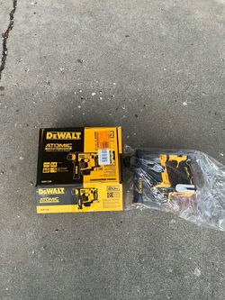 DeWalt Atomic 20V Rotary Hammer DCH172B