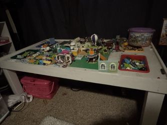 Lego Table With Legos