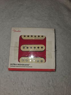 Fender 099-2290-000 Ultra Noiseless Vintage Stratocaster Pickup Set